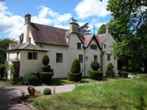 Dean Hall, Littledean